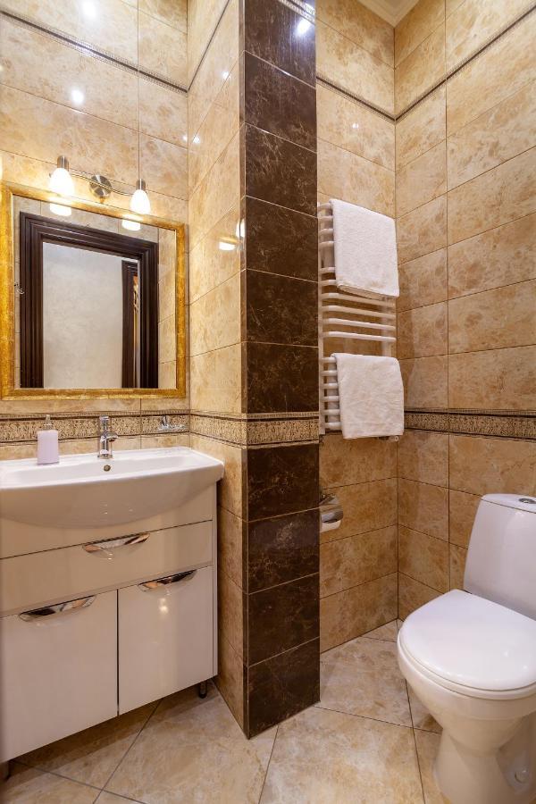 Alfa Apartments Levytskoho Lviv Buitenkant foto