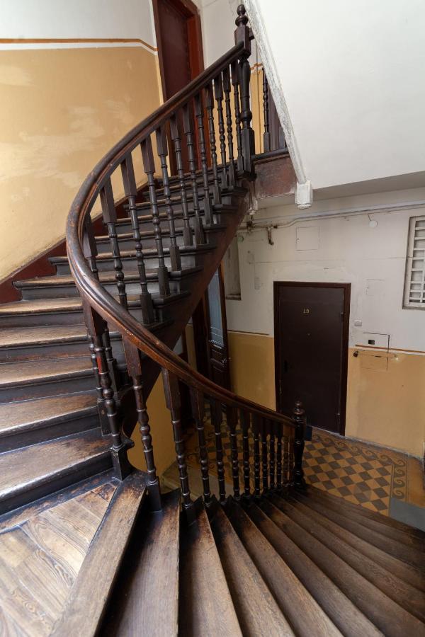 Alfa Apartments Levytskoho Lviv Buitenkant foto